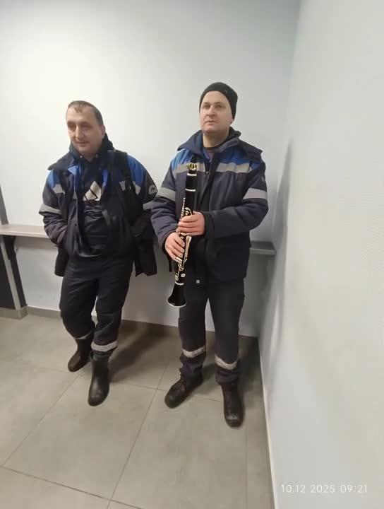 9d72c82edb2d11f082638aaa13e65411.mp4