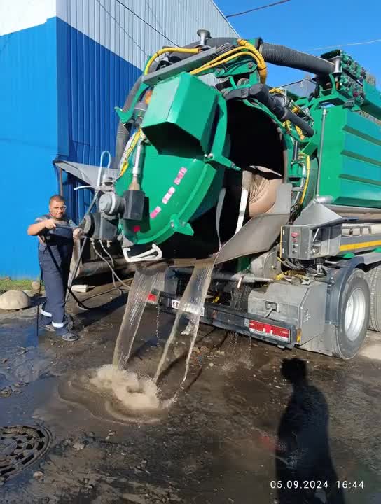 a86f86acb78111f0a93cbe0b6848e29e.mp4